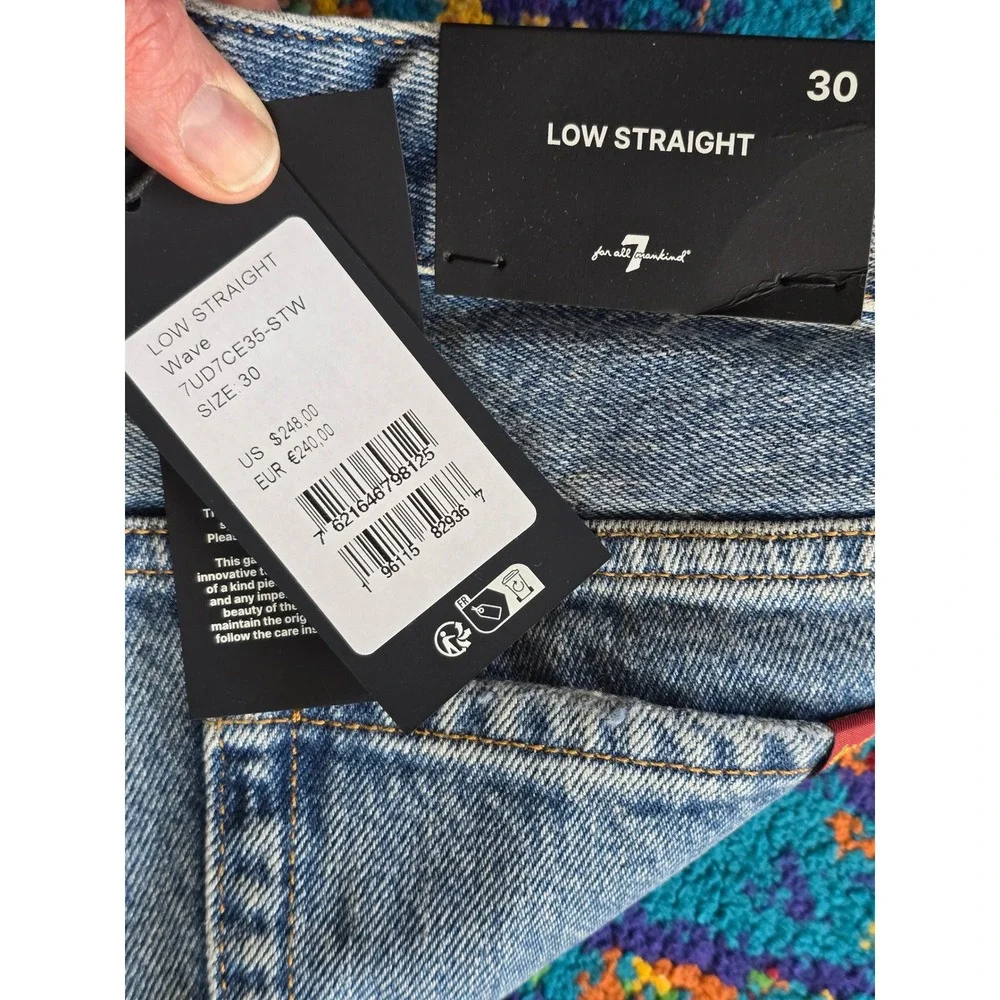 NWT 7 For All Mankind Low Straight Jeans Blue Wave Distressed Size‎ 30 x 33 L